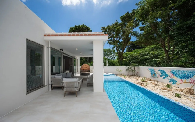 pool villa Sanrriott Okinawa Motobu