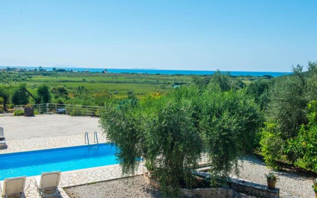 Villa Siorra by MediterraneanVillas