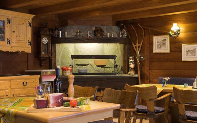 Hotel Alpina