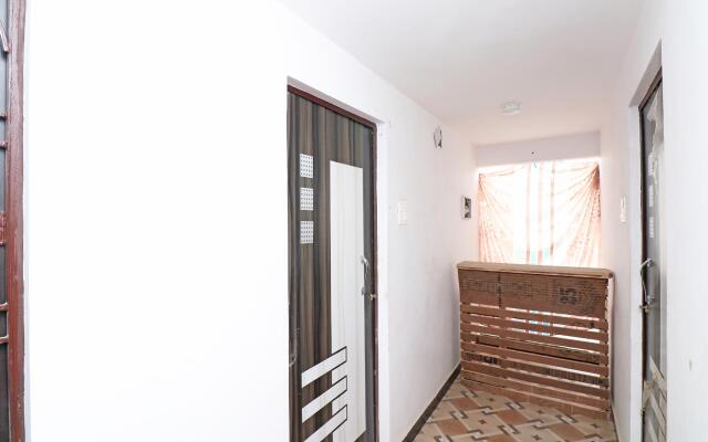 OYO 22703 Jee's Stay