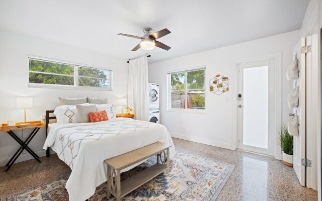 Modern Downtown Bungalow