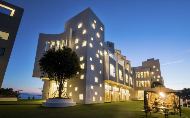 Laterrace Cove Suite