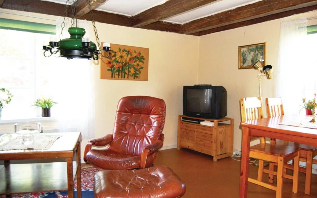 Stunning Home in Linneryd With 2 Bedrooms and Wifi