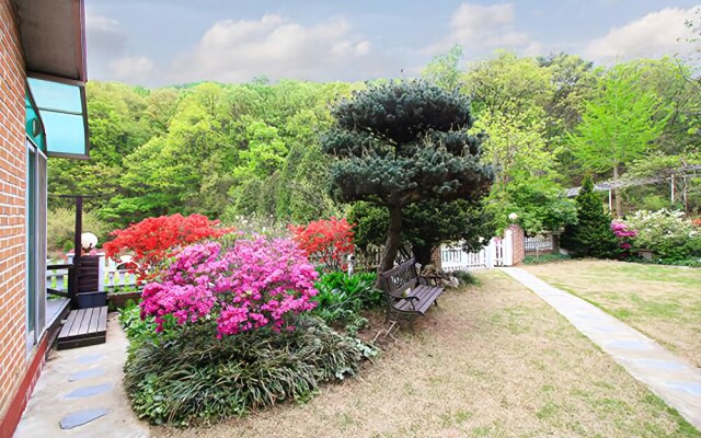 Yeoju Forest Pension