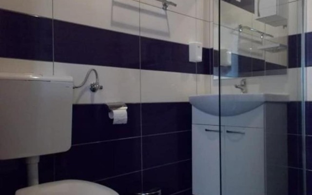 Tranquil Villa in Podstrana near Mutogras Beach