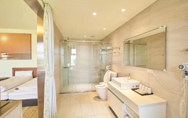 First Shanhai Hotel