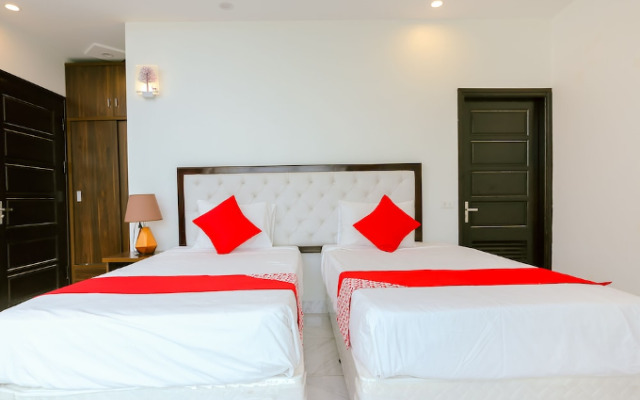 Chieu Duong Hotel by OYO Rooms