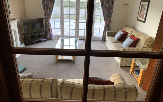 Coach House 4