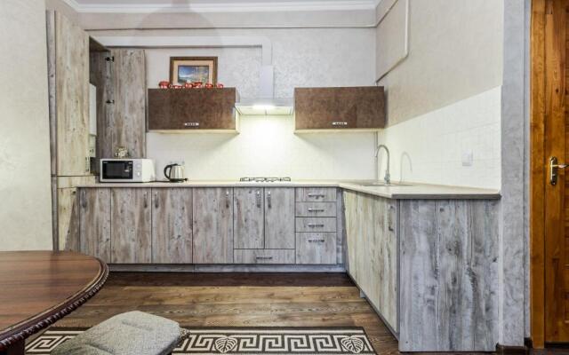 Akademika Hnatyuka Apartment