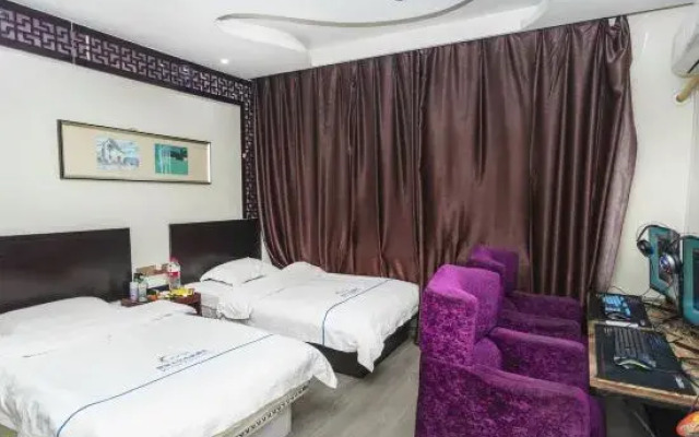 Sili Carl Visual Hotel