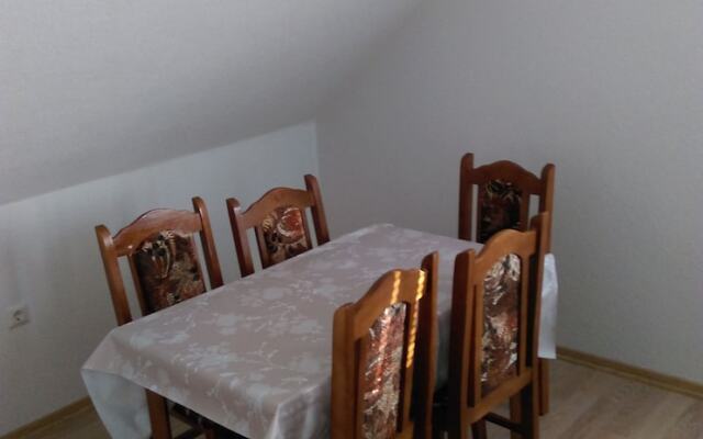 Apartman i sobe Krga