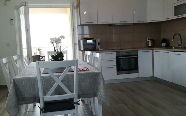 Apartment Villa Bijele Stijene