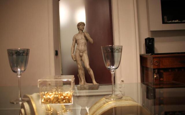 DRRome Spanish Luxury Suites