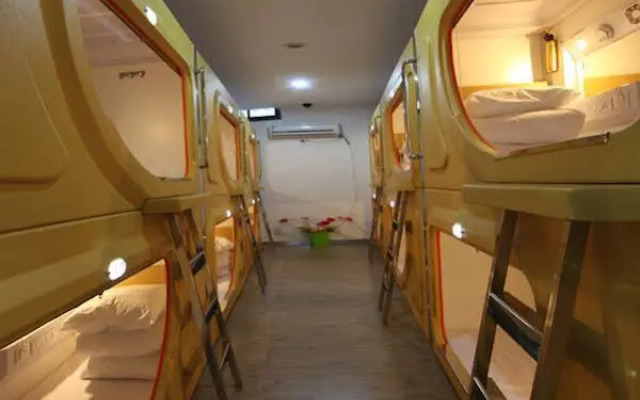 Xian Capsule Hotel