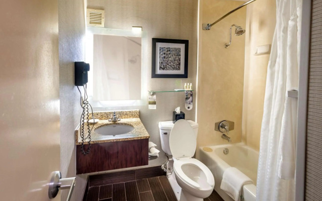Best Western Plus Strongsville Cleveland