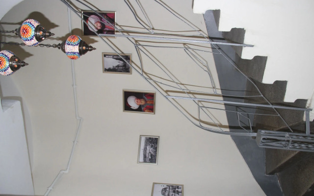 oldmile palace hotel