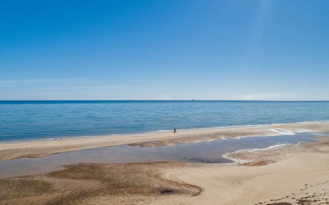 Sentosa at Semaphore Park-beachside Living