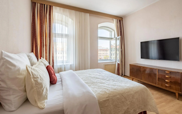 Апартаменты на набережной реки Фонтанки 52