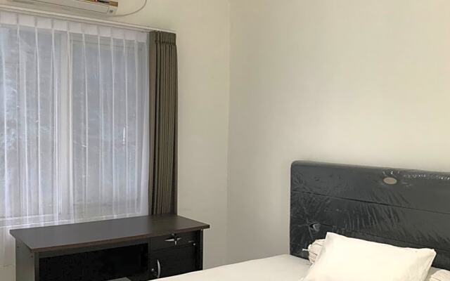 OYO Life 3082 Kost Putri Wonorejo