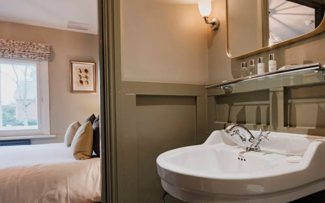 The Fisherman's Haunt