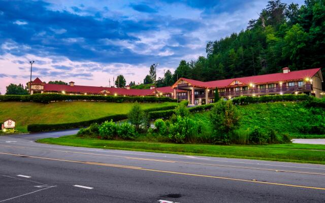 Super 8 by Wyndham Helen