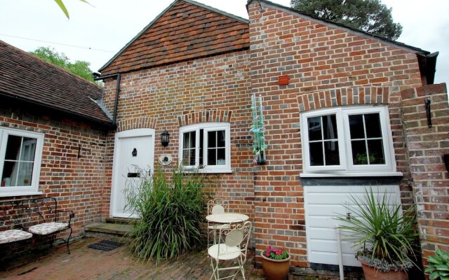 Ideal 2-bedroom Holiday Home in Goudhurst With Balcony