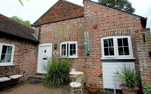 Ideal 2-bedroom Holiday Home in Goudhurst With Balcony