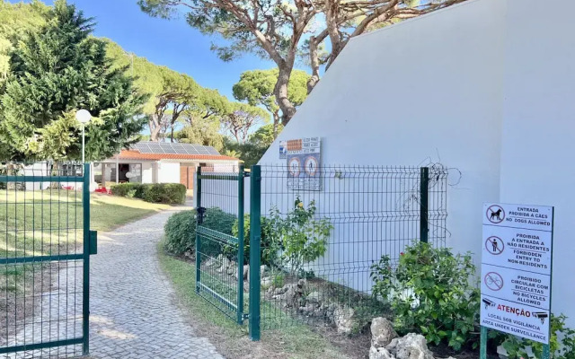 Vilamoura SUN Bright With Pool by Homing