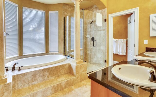 Hidden Treasure - Beach Front, Pool-spa