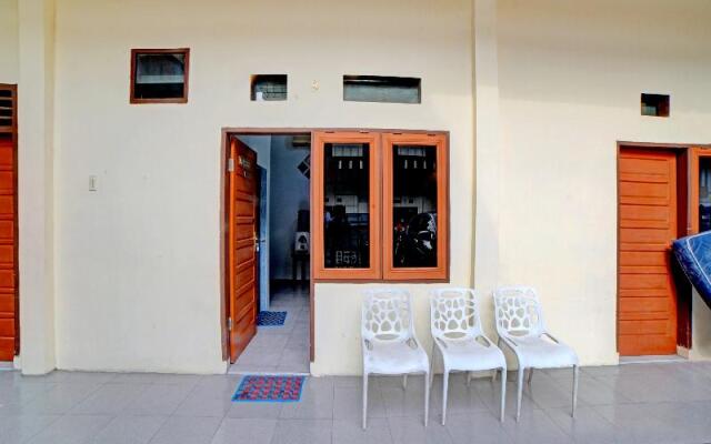 OYO 90503 Madina Residence Syariah