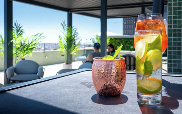 Hotel Acta the Clover