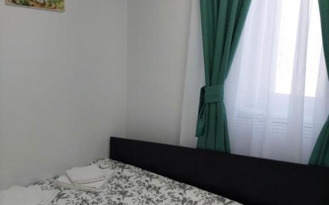 Vila de pe Lac Amara