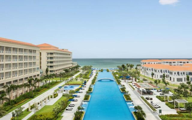 The Point Villas Resort by Danatrip