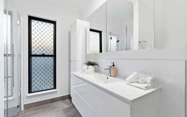 Trinity Oasis Spa BBQ Family Retreat