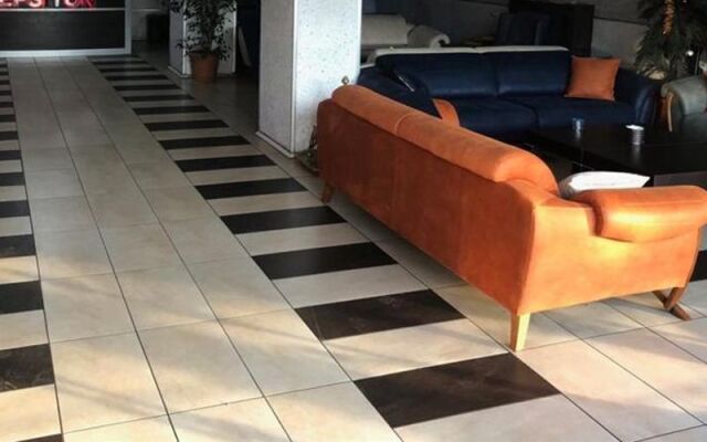 Huzur Otel