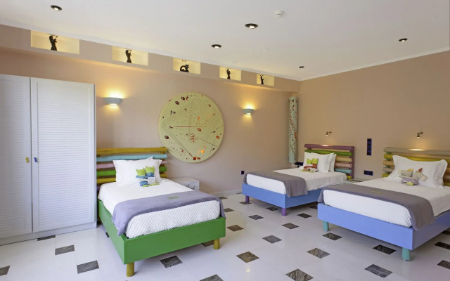 Agalia Luxury Suites