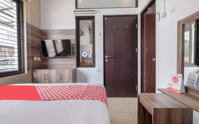 Walnut Inn G-10 by OYO Rooms