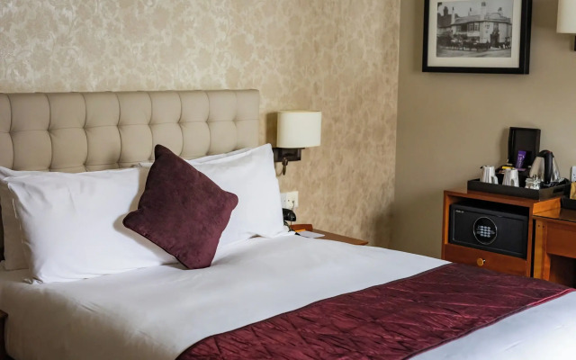 Red Lion Hotel, Hillingdon