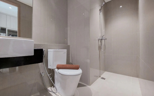 Cozy And Homey Studio At Bintaro Embarcadero Apartment
