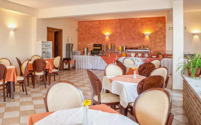 Aeolos Hotel