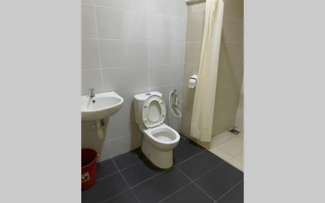 Baojuwu@2 Bedrooms Akademik Suites Austin Height