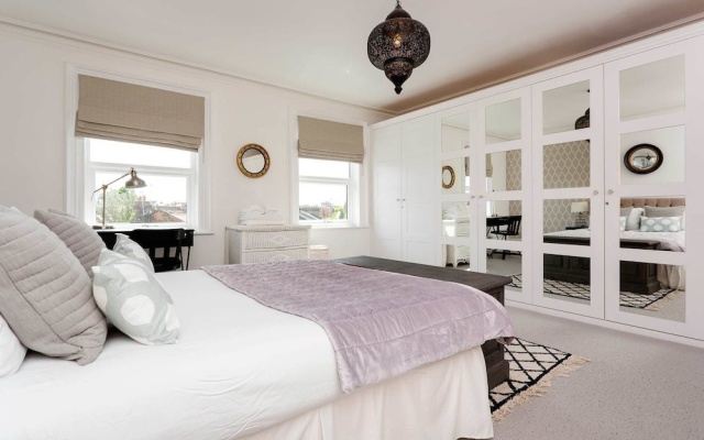 Veeve - Salisbury Retreat