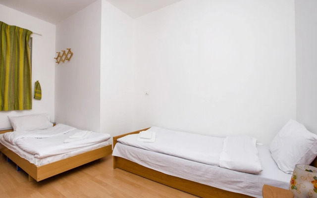 Stay Inn on Aram Str. 70