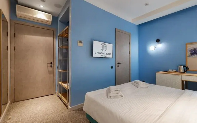 Гостиница у красных ворот