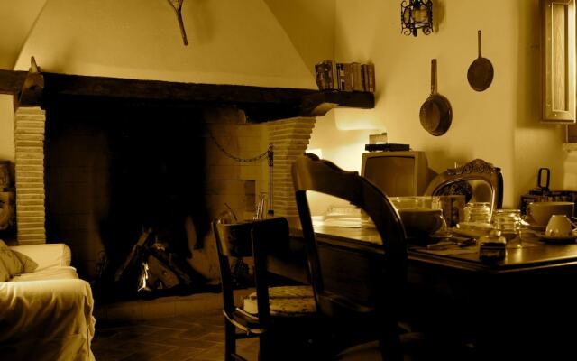 Guesthouse Runcini dormire in un borgo medievale