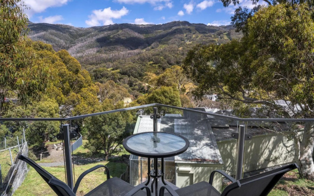Lantern 1 Bedroom Balcony with mountain View