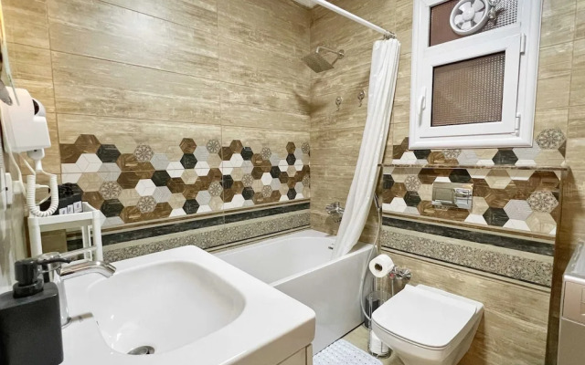 Spellbinding 2 BDR Apt. At The Giza Pyramid's Doorstep