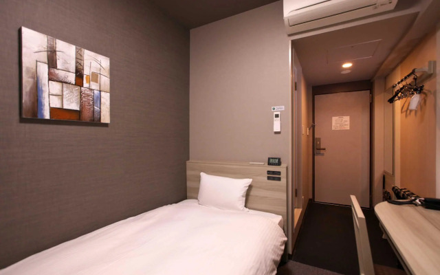 Hotel Route Inn Toyama Ekimae