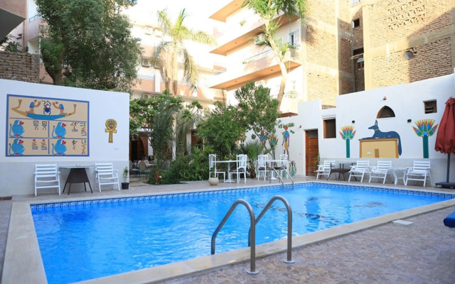 Amon Hotel