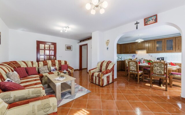 Stunning Apartment in Pula With 3 Bedrooms and Wifi